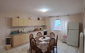Hospitality Up To 5 Person'S In Chios